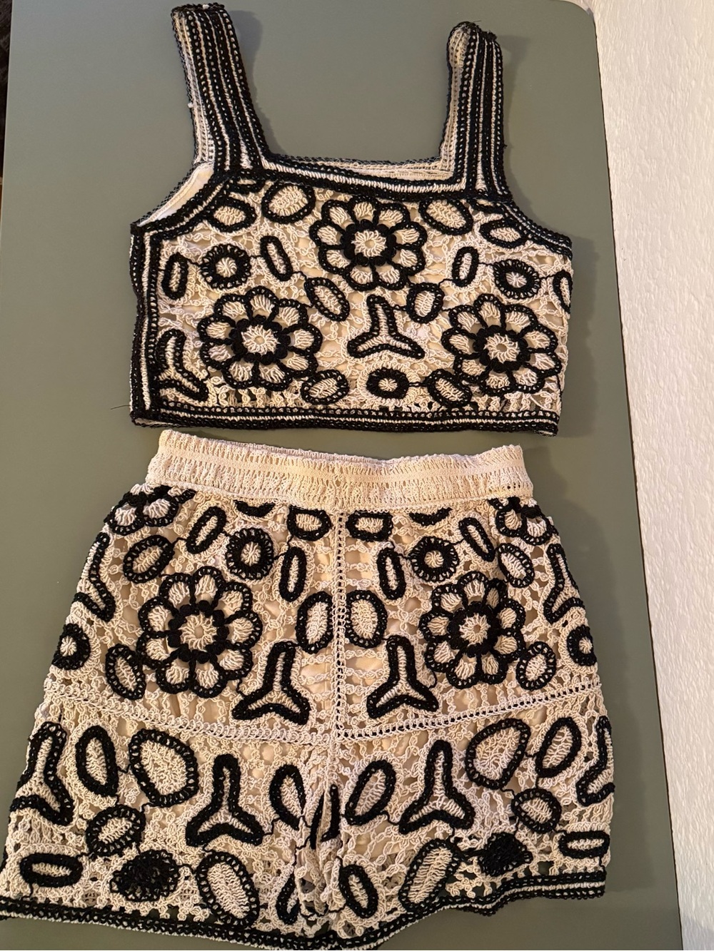 Rebellion Again, 2 Piece Crochet Shorts And Crop Tank Set Size L